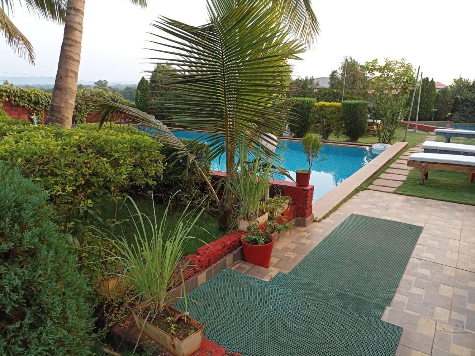 La Papa Resort Morjim Extérieur photo