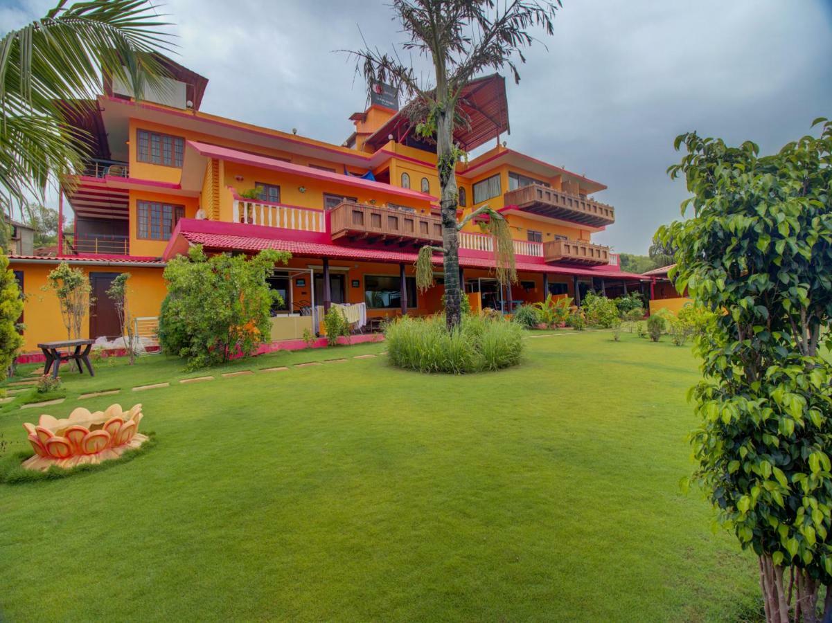 La Papa Resort Morjim Extérieur photo