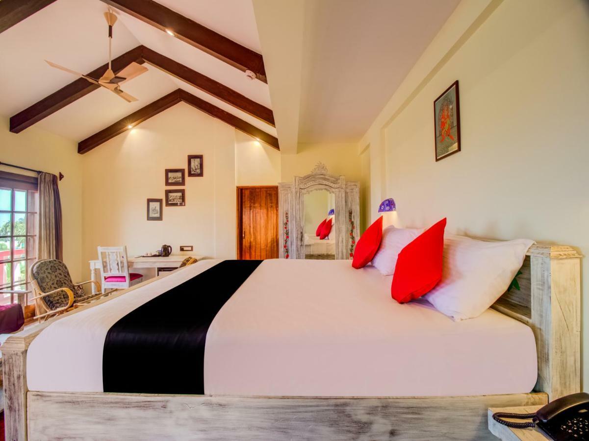 La Papa Resort Morjim Extérieur photo