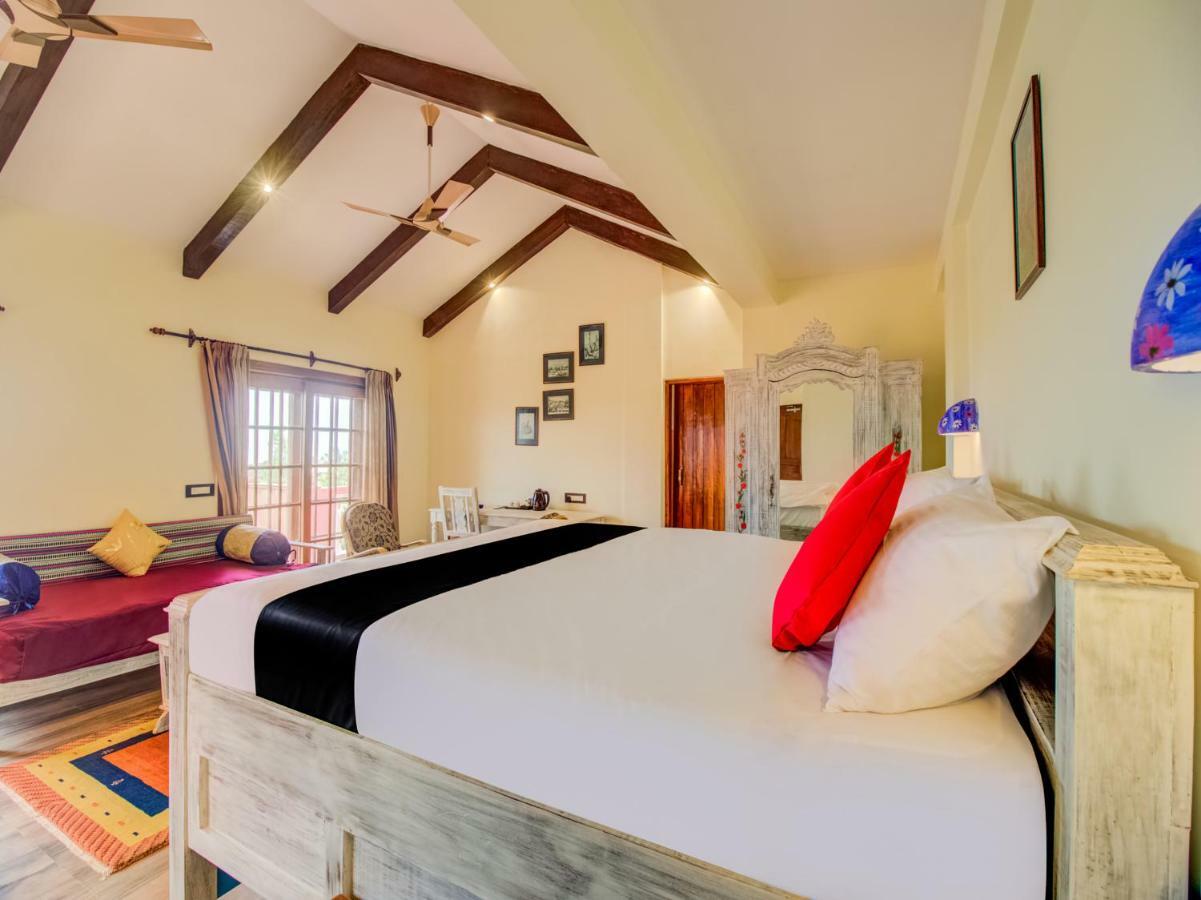 La Papa Resort Morjim Extérieur photo