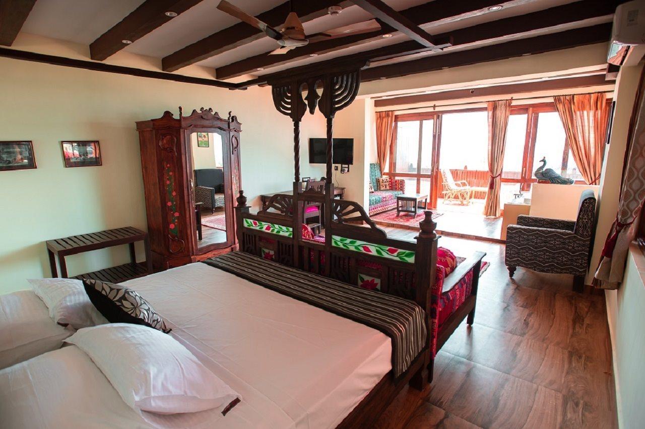 La Papa Resort Morjim Extérieur photo